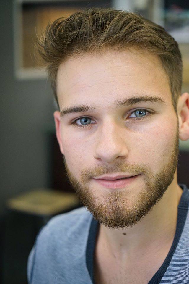 Coiffeur homme pour coupe Hipster courte ou longue à Lyon Salon de coiffure homme & femme à