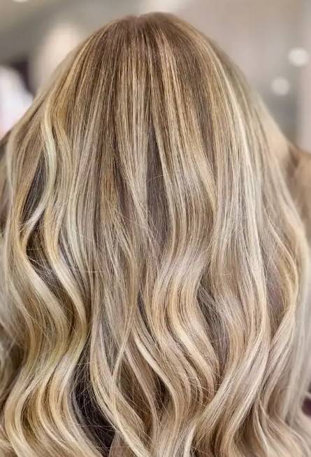 Le balayage “lumière naturelle” à Lyon:
