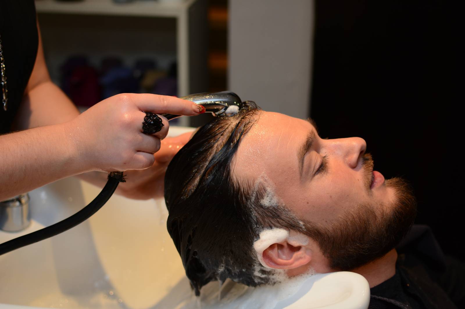 Coupe Pompadour coiffeur homme à Lyon