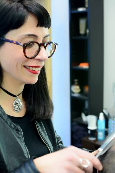 Visagiste Lyon pour femme au visage carré : Pendre rendez-vous