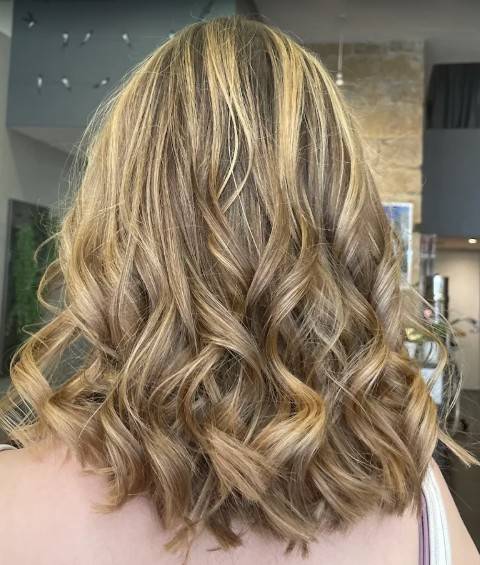 Quel balayage choisir sur cheveux blonds ?