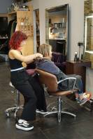 Notre zone d'activité pour ce service Coiffeuse spécialisée en coupe et soins pour cheveux frisés et bouclés avec diagnostic personnalisé offert